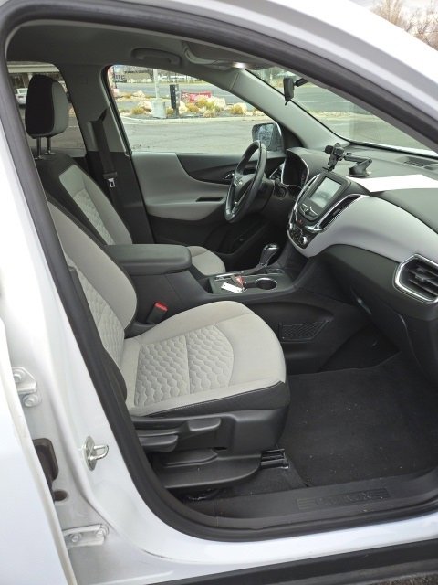 Used 2018 Chevrolet Equinox LT image 29