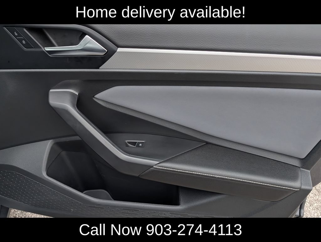 Used 2026 Volkswagen Jetta SE FWD image 34