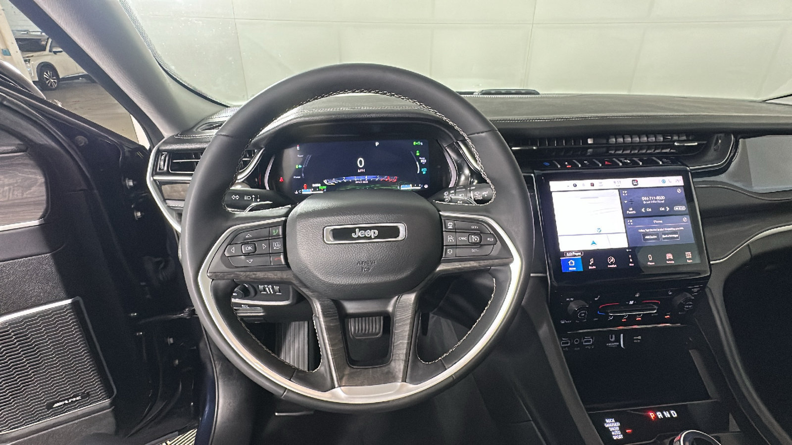Used 2024 Jeep Grand Cherokee Limited 4xe AWD/4WD image 17