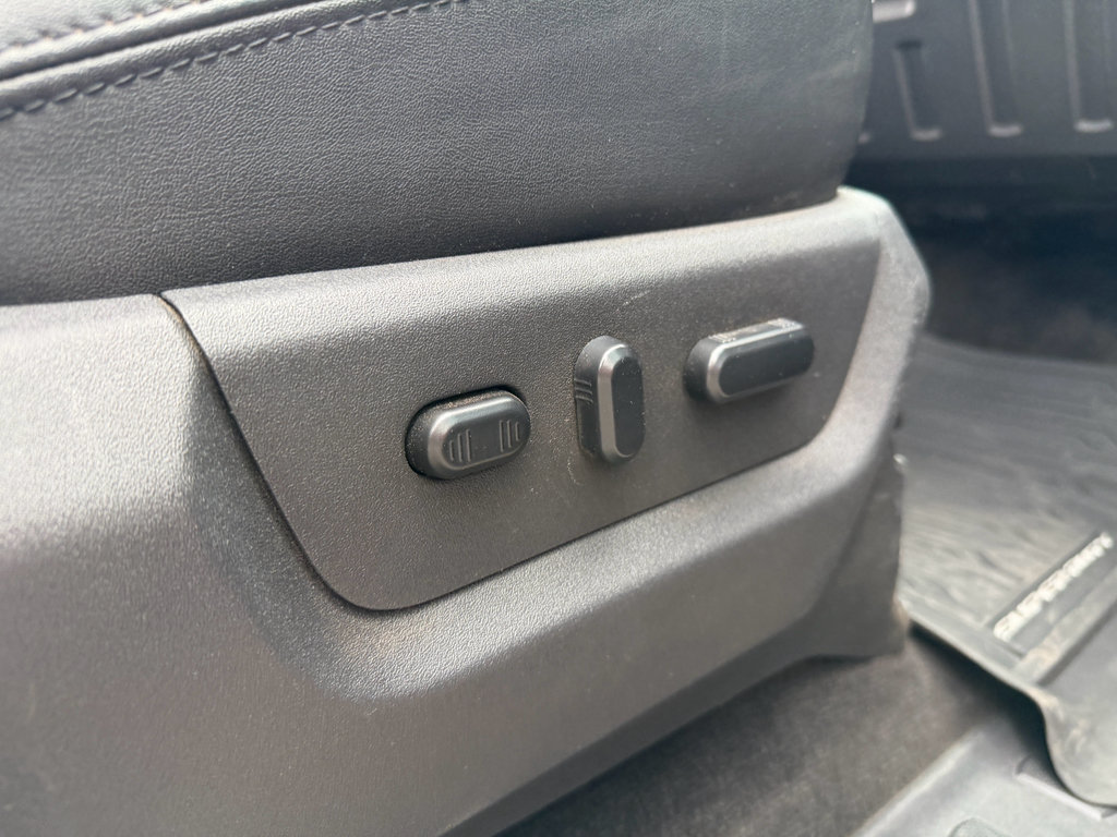 Used 2016 Ford F350 Platinum AWD/4WD image 36