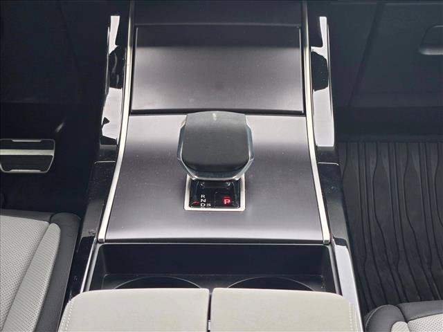 Certified 2026 Land Rover Range Rover Evoque Dynamic SE AWD/4WD image 12