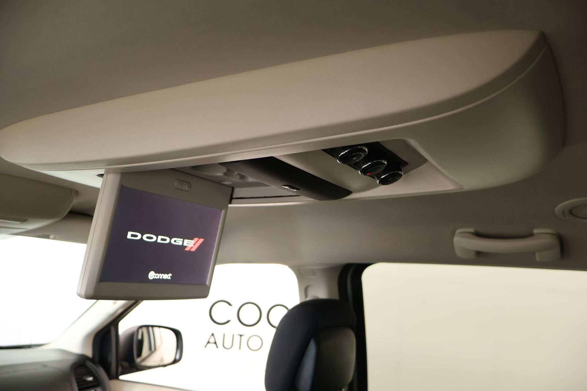 Used 2017 Dodge Grand Caravan SE w/ Power Window Group FWD image 15