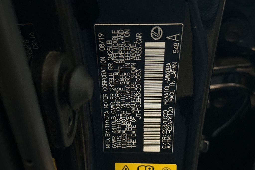 Used 2019 Lexus UX 200 w/ Premium Package FWD image 28