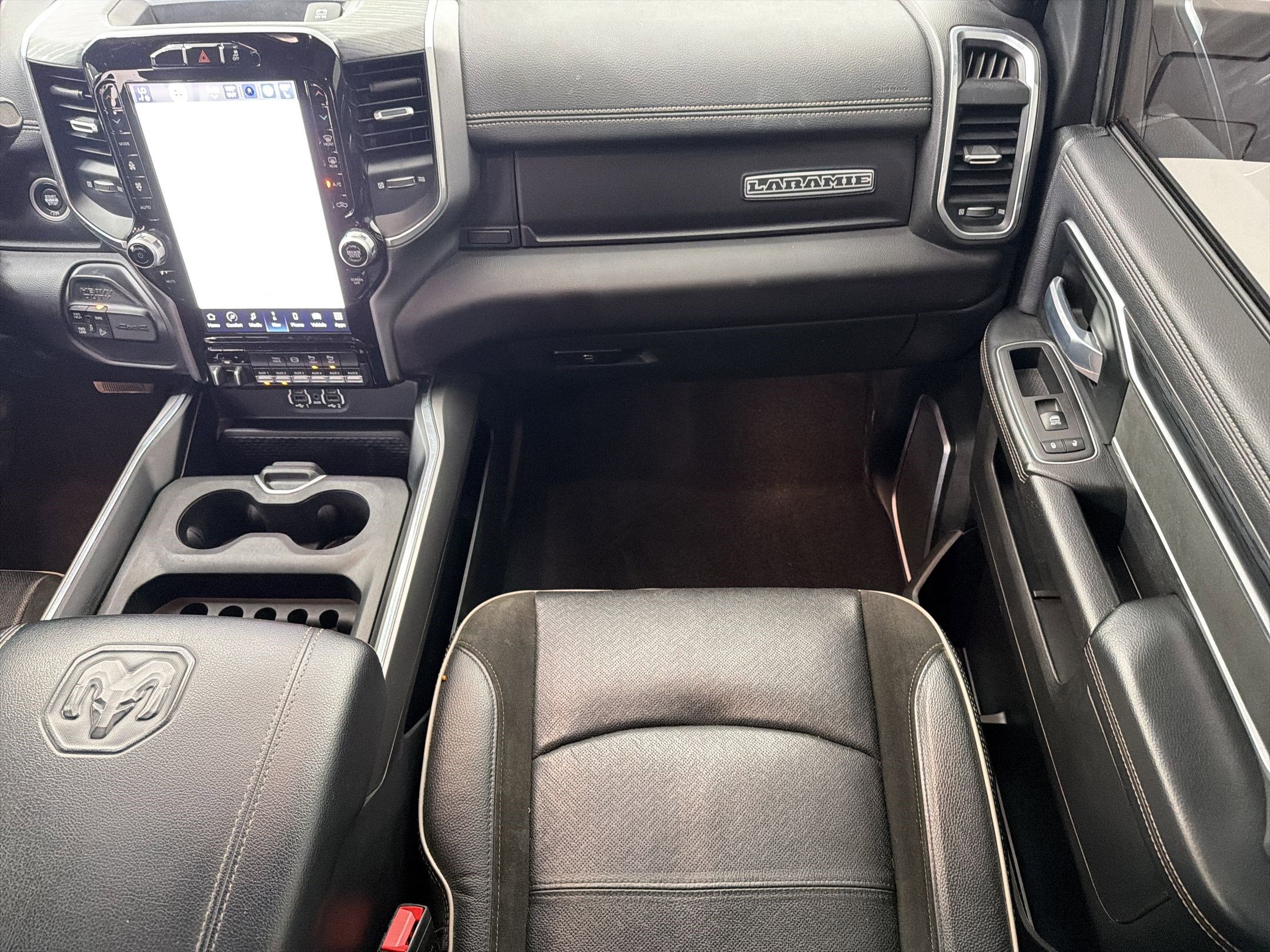 Used 2023 RAM 2500 Laramie w/ Night Edition image 27