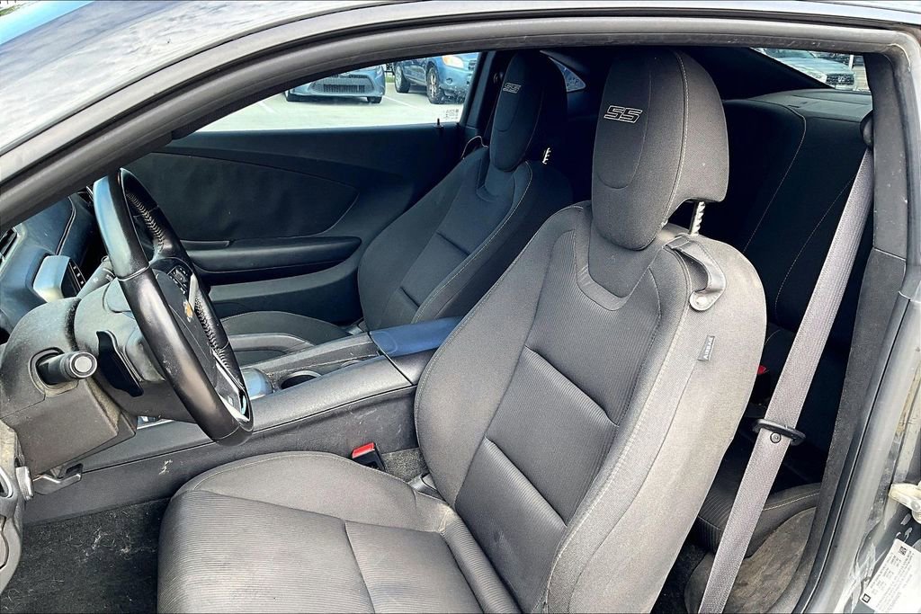 Used 2013 Chevrolet Camaro SS RWD image 29