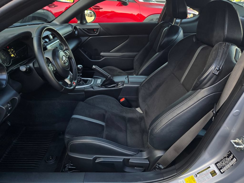 Used 2023 Toyota GR86 Premium w/ ALL Weather Mat Package (TMS) RWD image 13