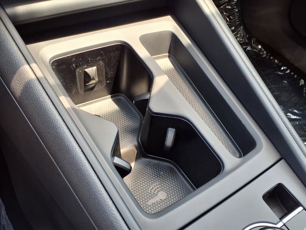 New 2026 Volkswagen Tiguan SE image 19