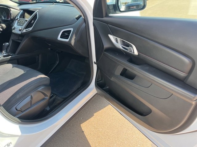 Used 2017 GMC Terrain SLE image 50