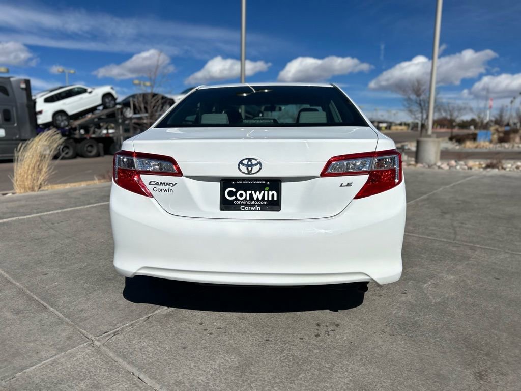 Used 2014 Toyota Camry LE image 5