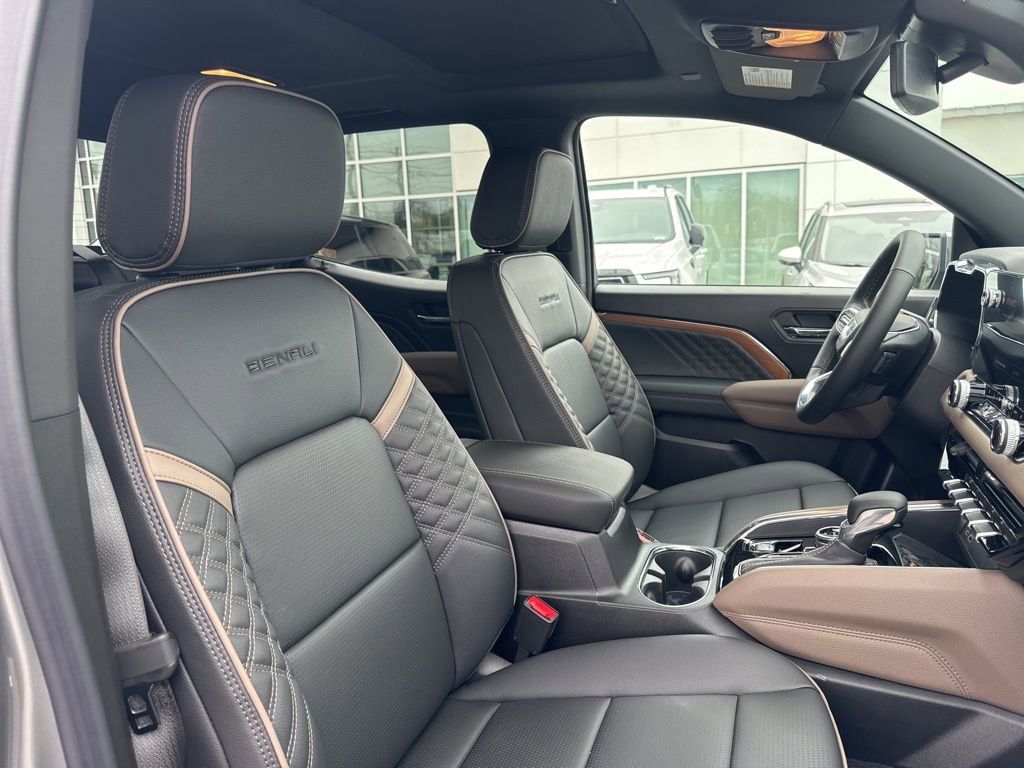 New 2026 GMC Canyon Denali image 19