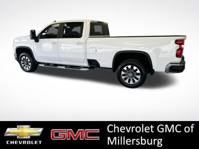 Used 2022 Chevrolet Silverado 2500 LT w/ Convenience Package image 5