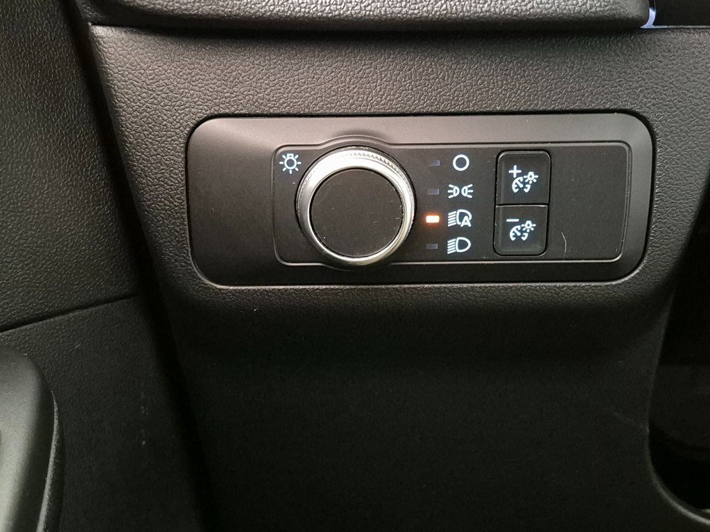 Used 2022 Ford Escape SE image 16