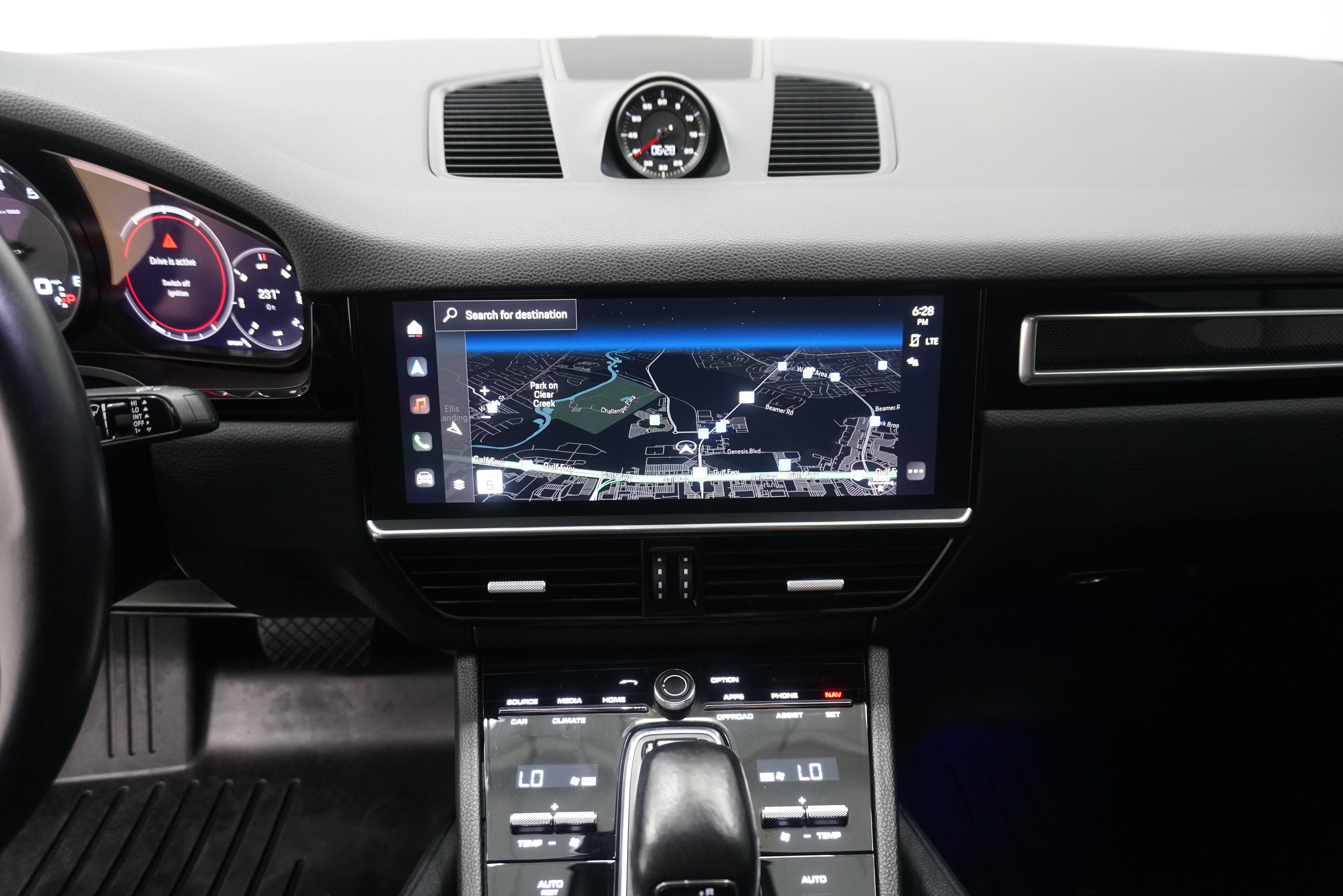 Used 2022 Porsche Cayenne Coupe AWD/4WD image 22