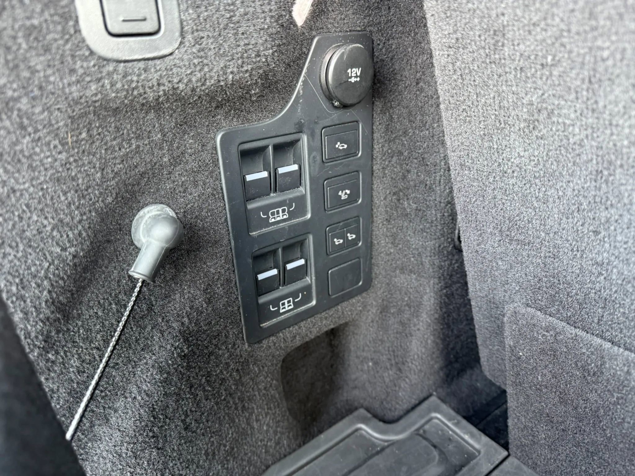 Used 2018 Land Rover Discovery HSE Luxury image 30