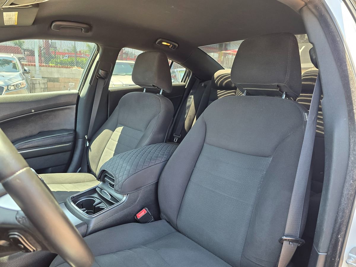 Used 2013 Dodge Charger SXT RWD image 21