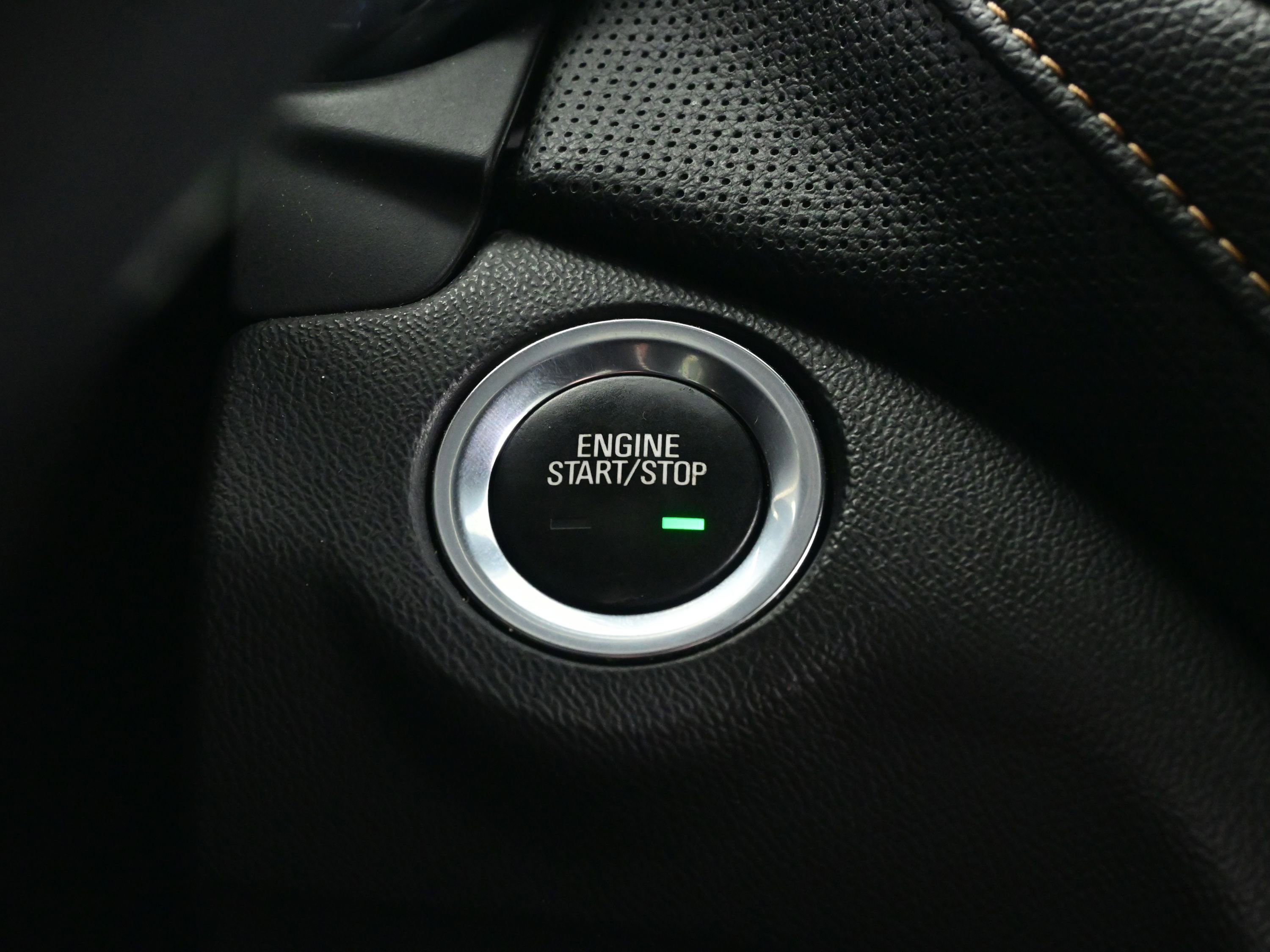 Used 2020 Chevrolet Equinox Premier image 24