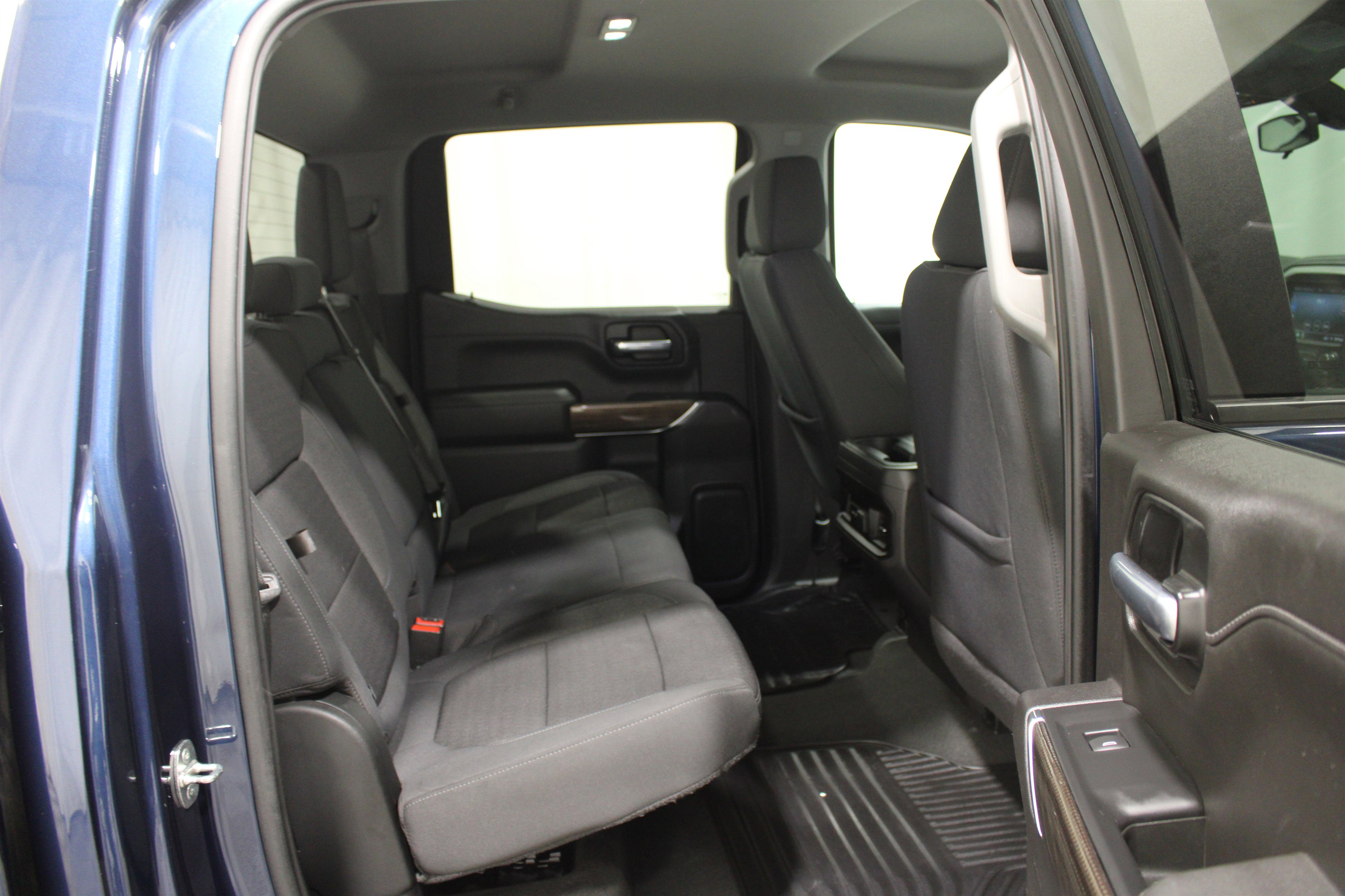 Used 2021 Chevrolet Silverado 1500 RST image 25