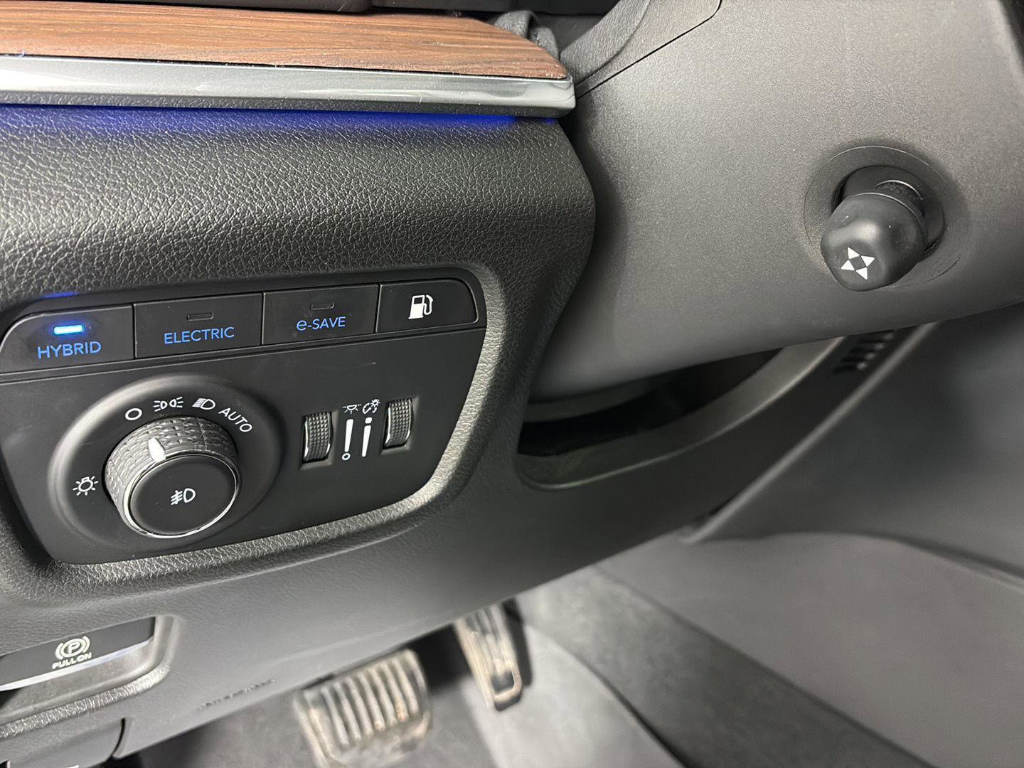 Used 2022 Jeep Grand Cherokee Summit w/ Advanced Protech Group IV image 55