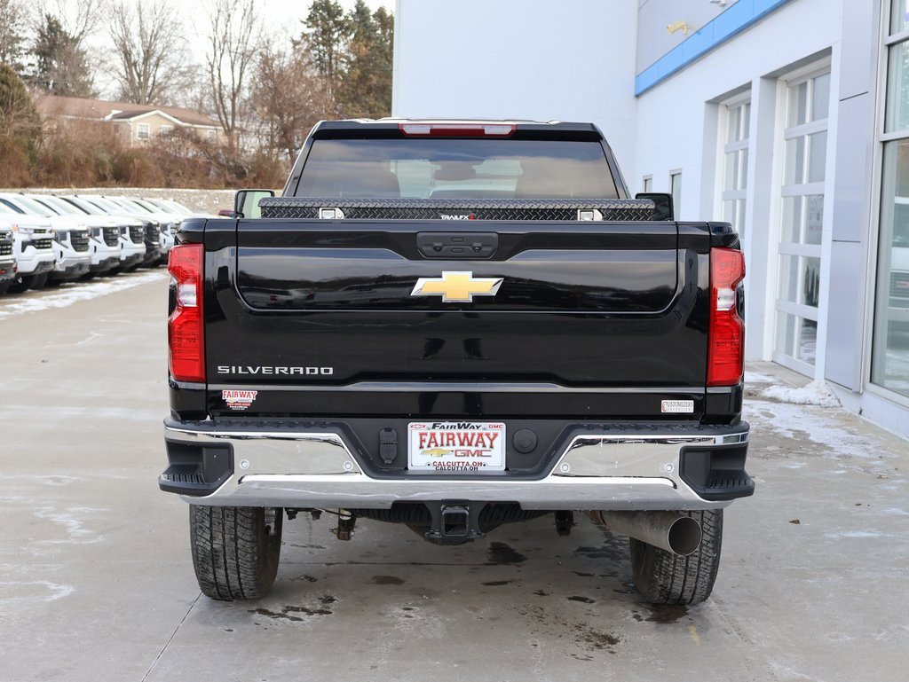New 2026 Chevrolet Silverado 3500 W/T image 9