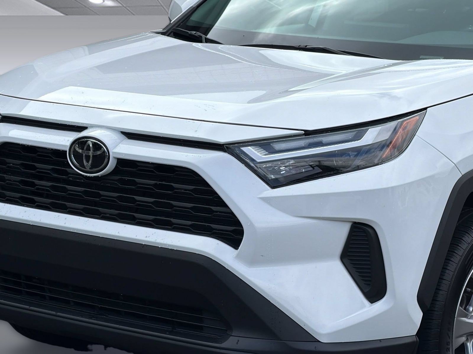 Used 2024 Toyota RAV4 XLE w/ Weather Package AWD/4WD image 12