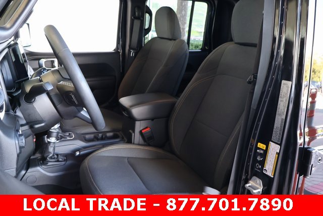 Used 2025 Jeep Gladiator Willys image 10