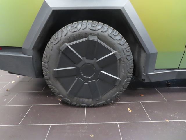 Used 2024 Tesla Cybertruck Cyberbeast image 17