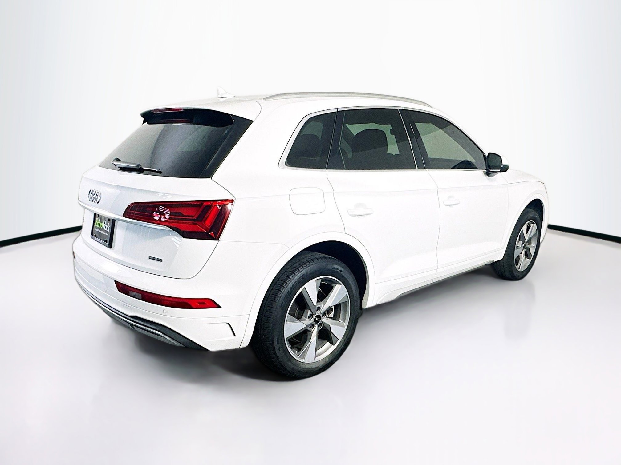 Used 2023 Audi Q5 2.0T Premium w/ Convenience Package image 9