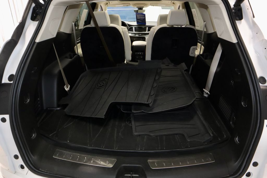 Used 2023 Buick Enclave Avenir w/ Avenir Technology Package AWD/4WD image 14