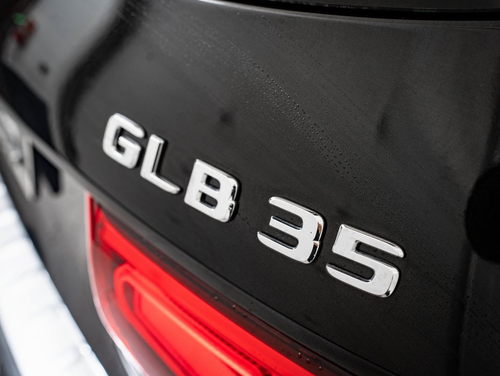 Certified 2022 Mercedes-Benz GLB 35 AMG 4MATIC image 17