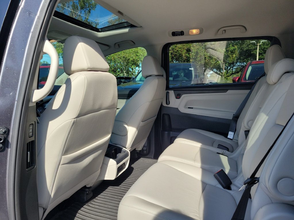 Certified 2026 Honda Odyssey EX-L image 13