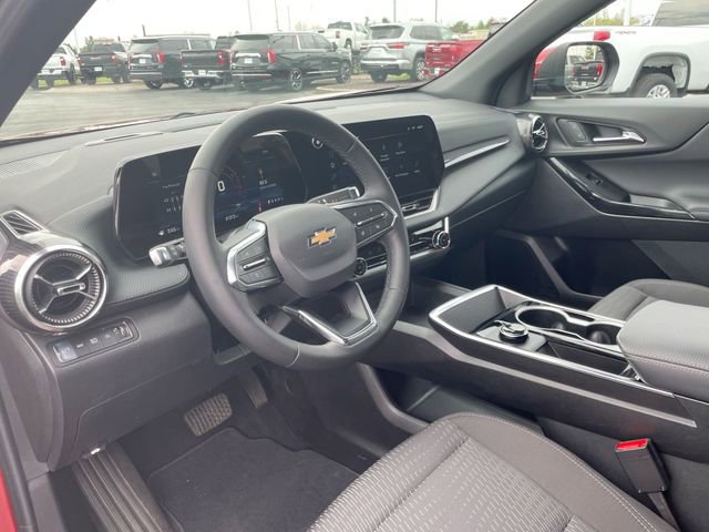 Used 2026 Chevrolet Equinox LT AWD/4WD image 11