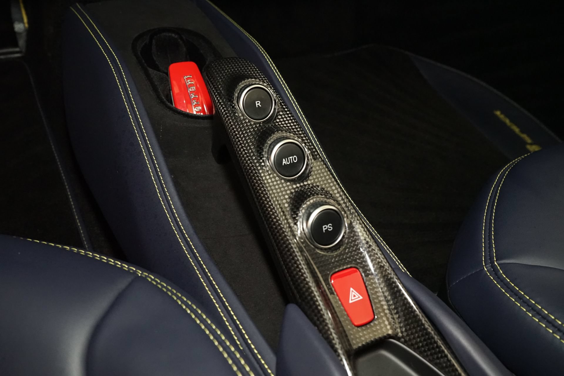 Used 2022 Ferrari F8 Tributo RWD image 20