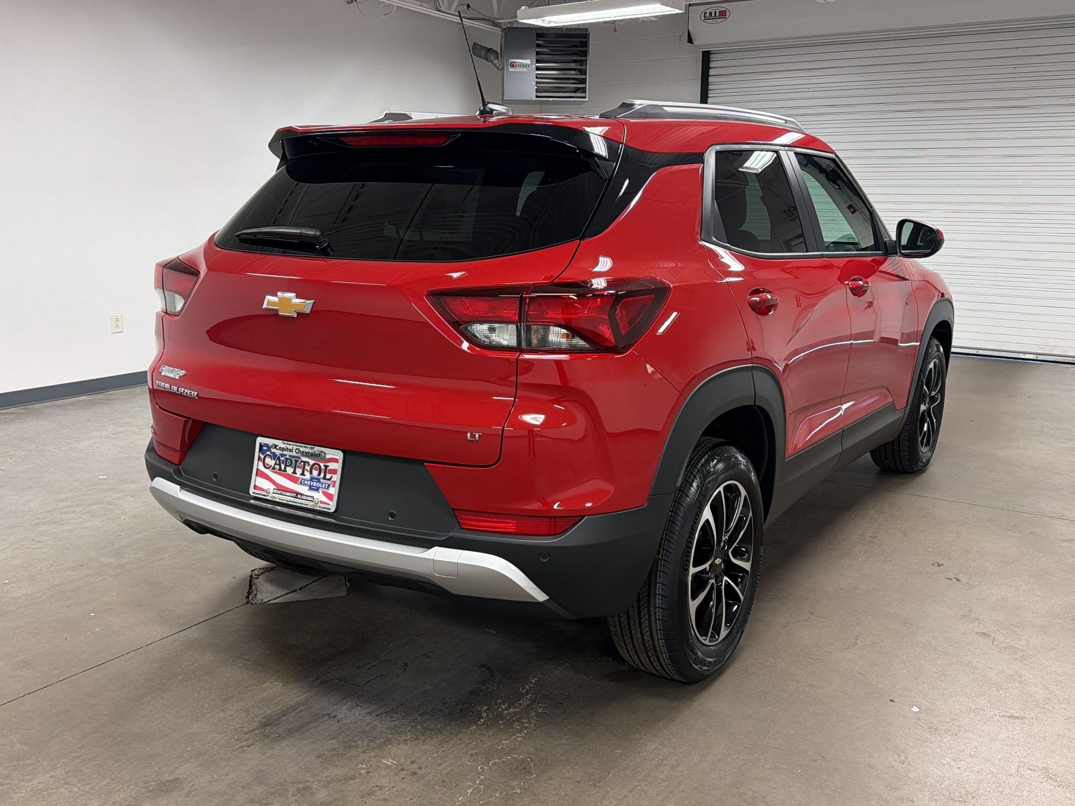 New 2026 Chevrolet TrailBlazer LT w/ Convenience Package FWD image 8