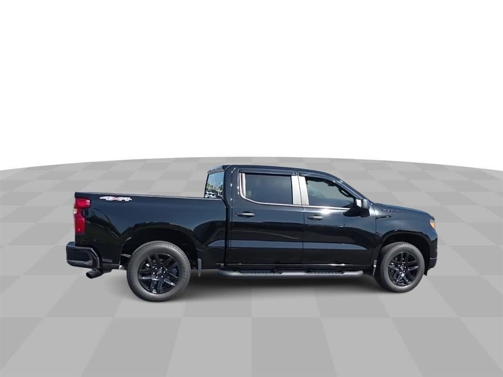 Used 2023 Chevrolet Silverado 1500 Custom w/ Rally Edition image 8