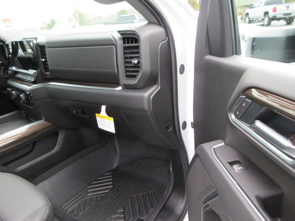 New 2026 Chevrolet Silverado 3500 LT w/ Trail Boss Package AWD/4WD image 22