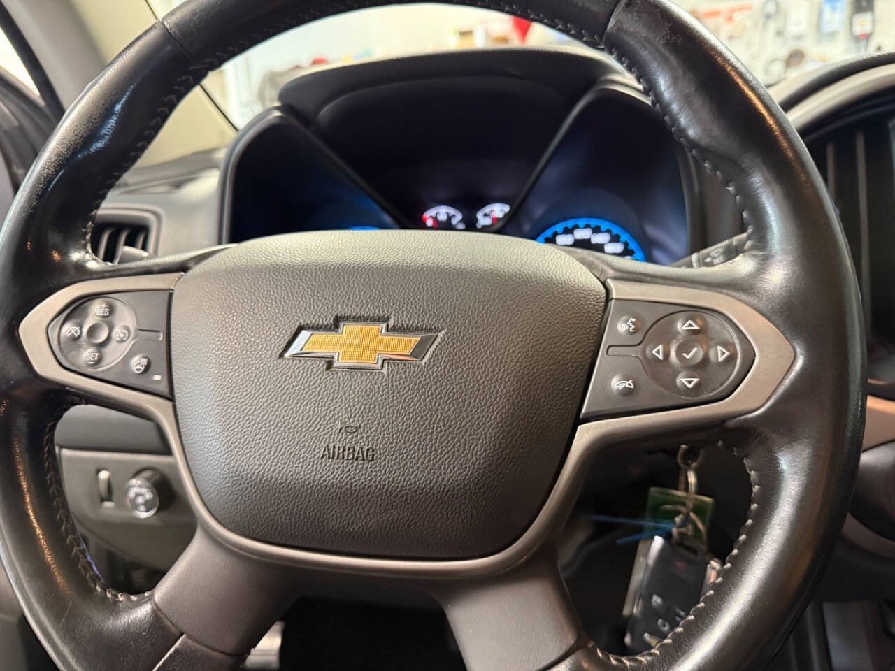 Used 2020 Chevrolet Colorado Z71 AWD/4WD image 11