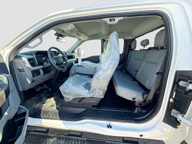 New 2026 Ford F550 4x4 Supercab Super Duty image 19