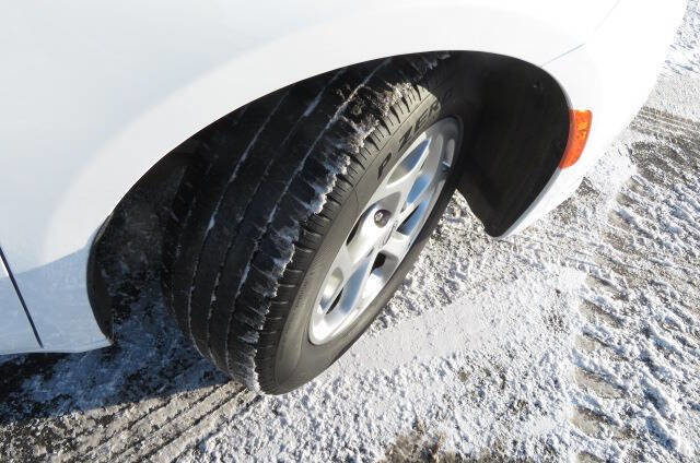 Used 2024 Chrysler Pacifica Limited w/ Trailer Tow Group image 3