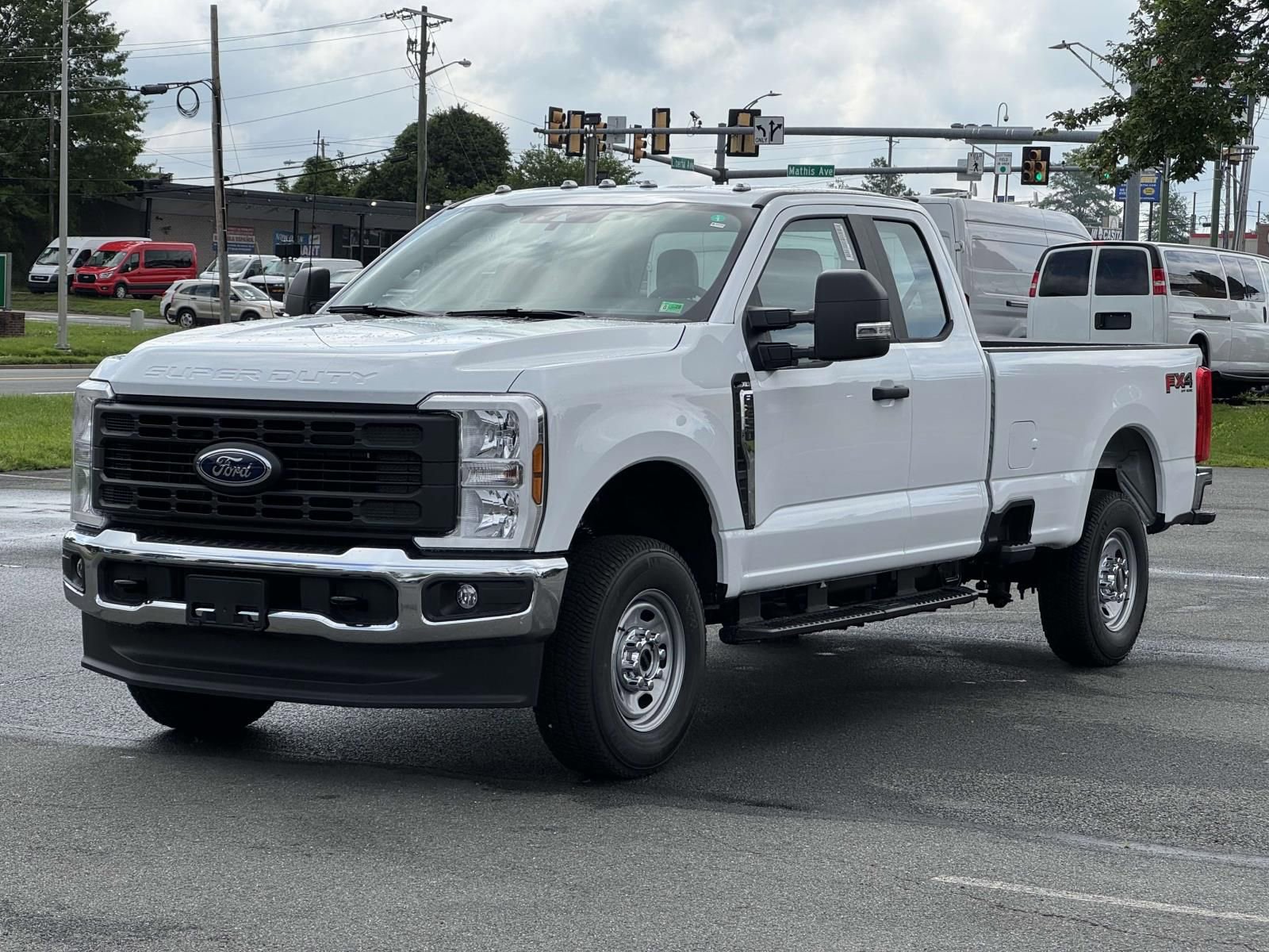 New 2025 Ford F250 XLT w/ FX4 Off-Road Package image 5