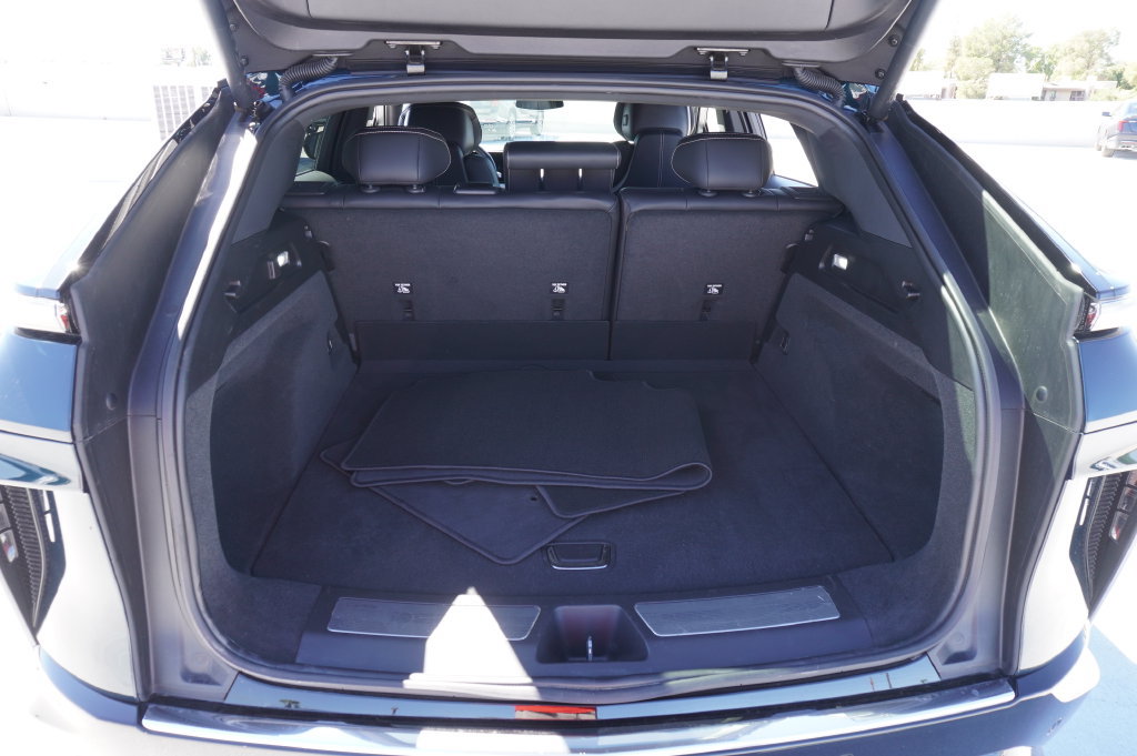 Certified 2024 Cadillac Lyriq Luxury RWD image 8