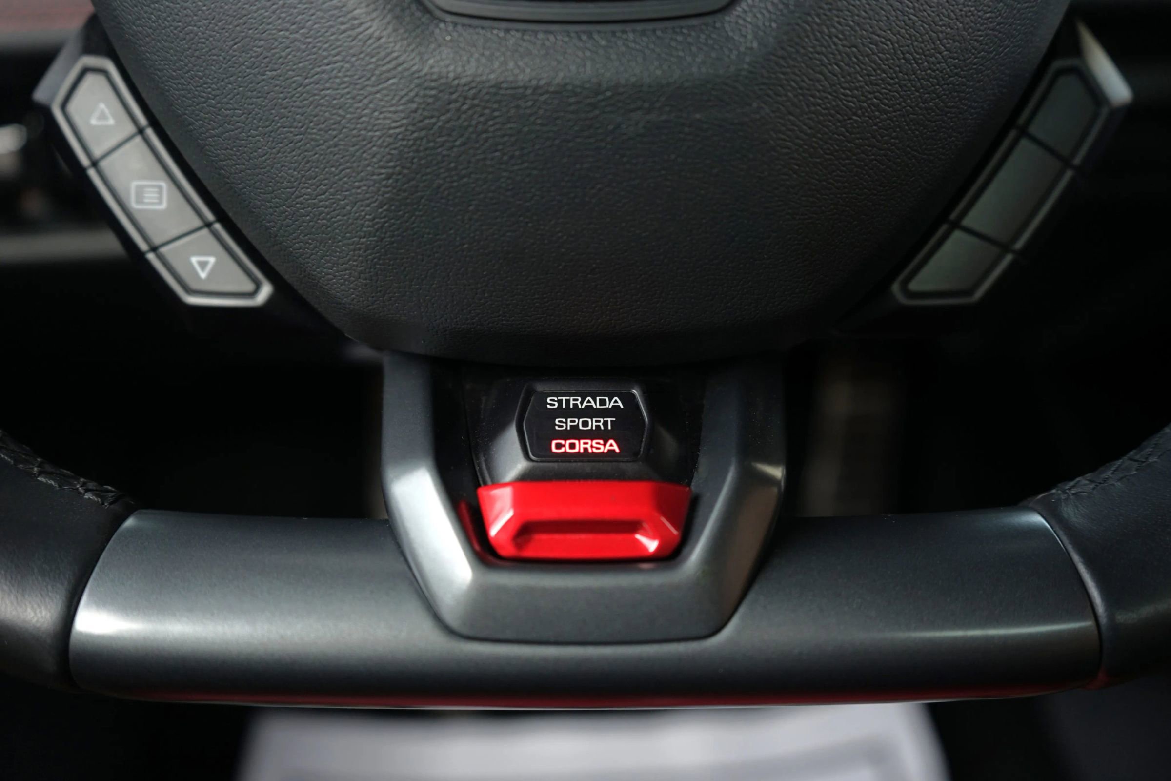 Used 2018 Lamborghini Huracan LP 580-2 image 27