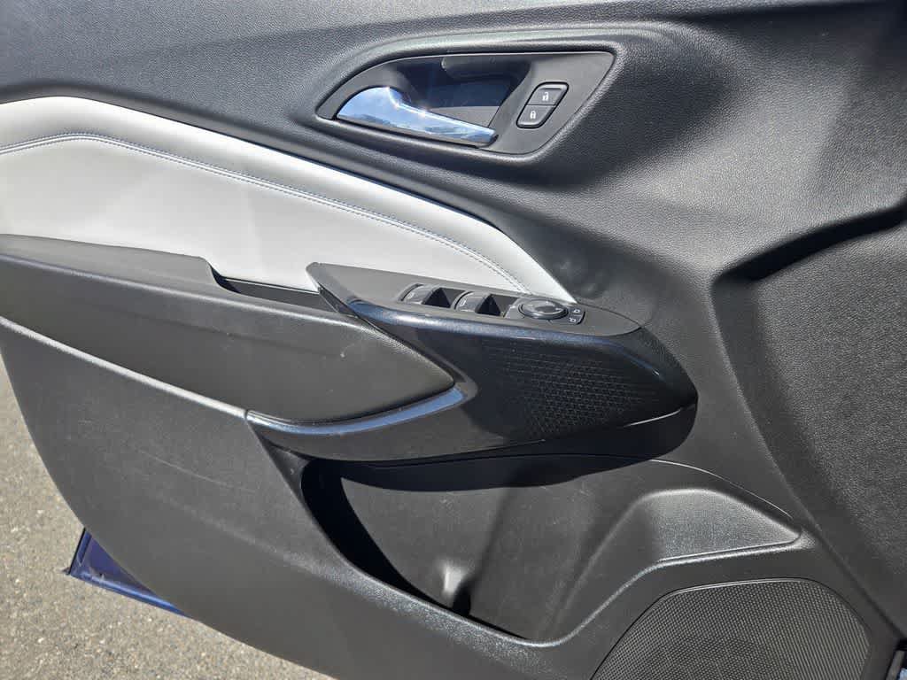 Used 2024 Chevrolet Trax LT FWD image 19