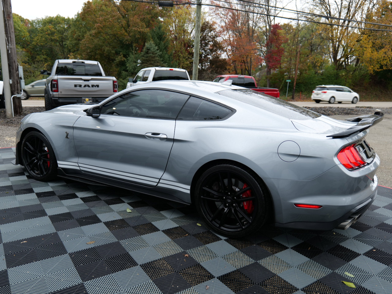 Used 2021 Ford Mustang Shelby GT500 w/ Technology Package image 7