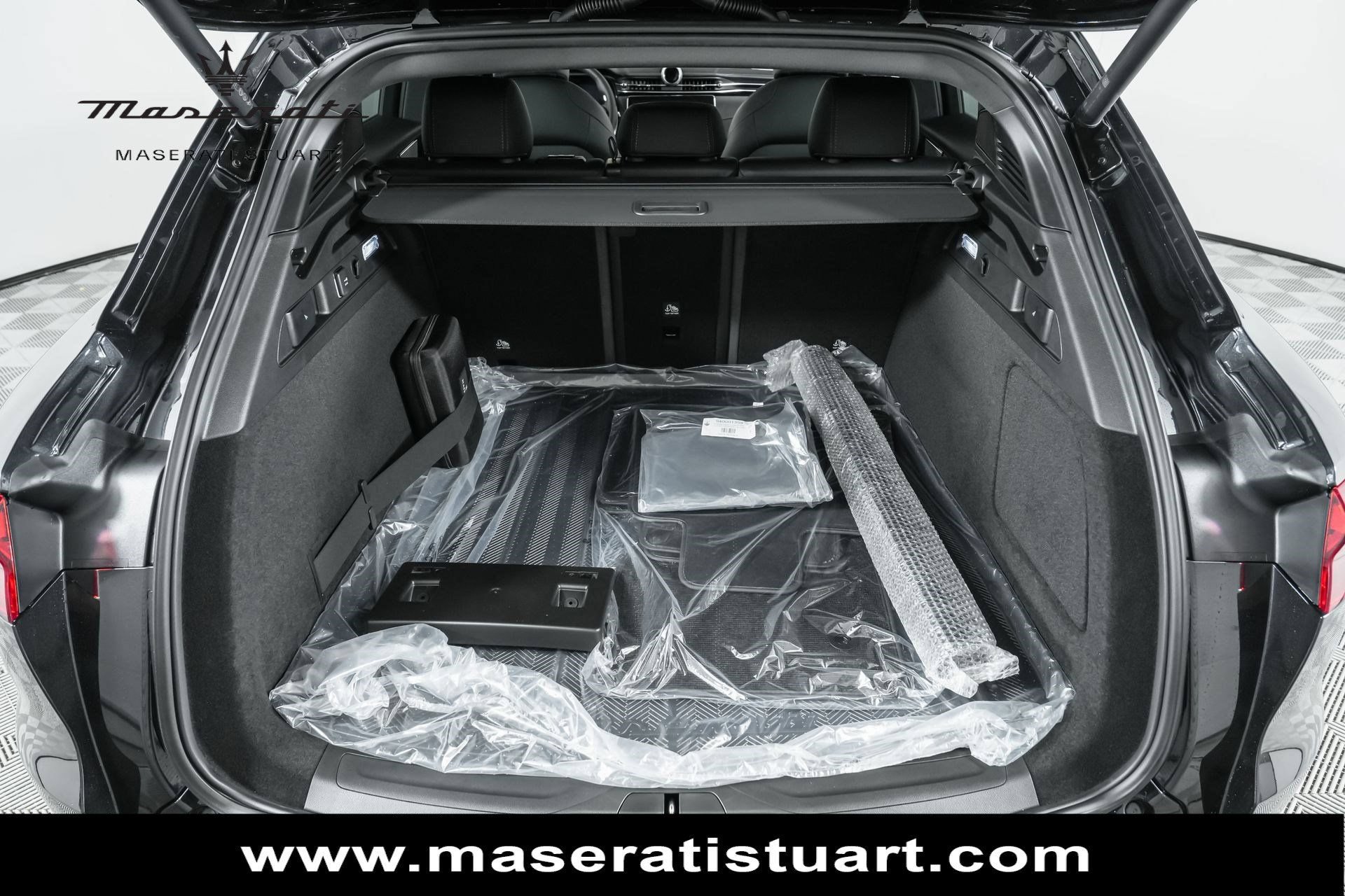 New 2025 Maserati Grecale Modena AWD/4WD image 44