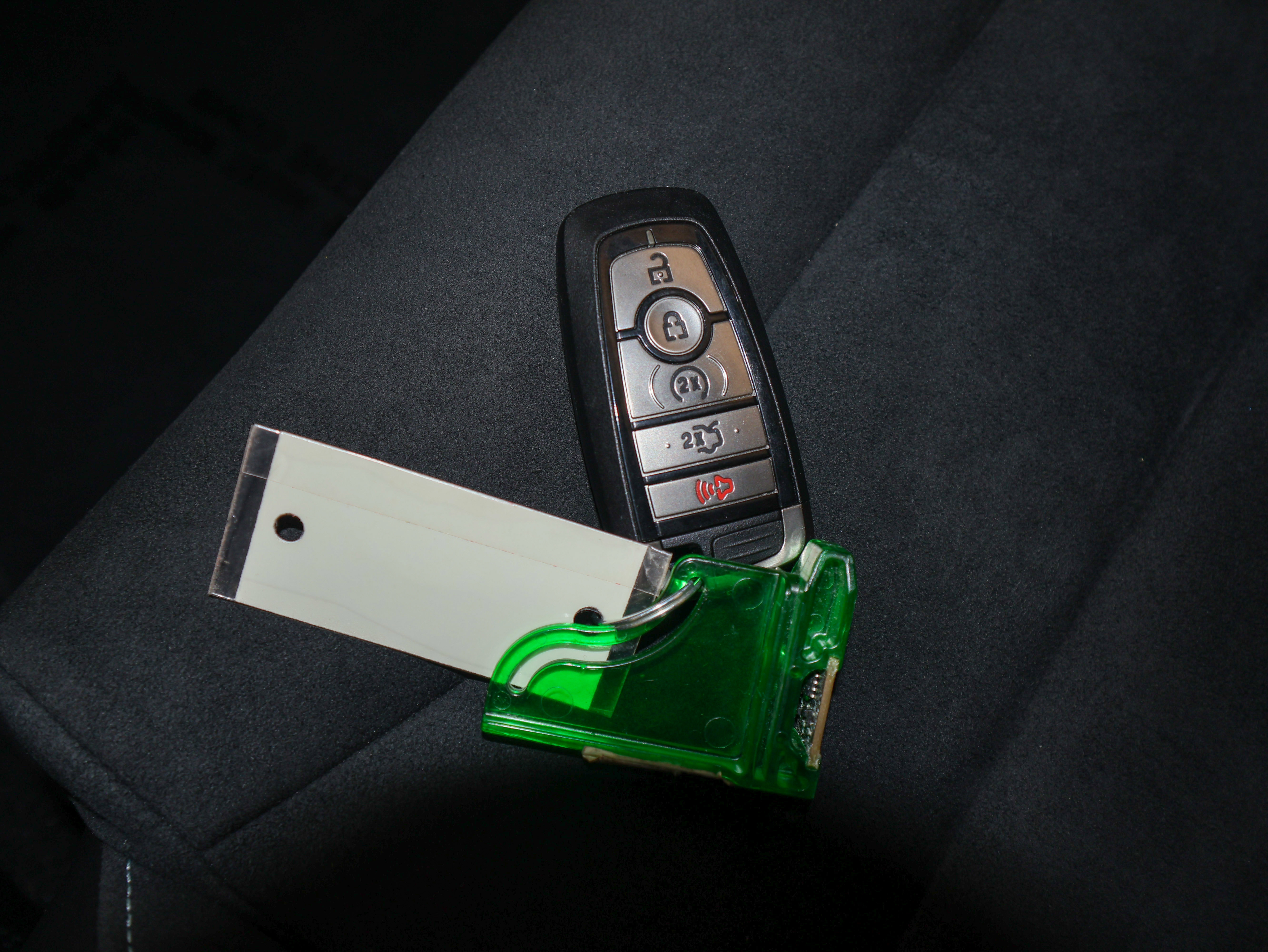 Used 2020 Ford Mustang Shelby GT500 w/ Carbon Fiber Track Pack RWD image 39