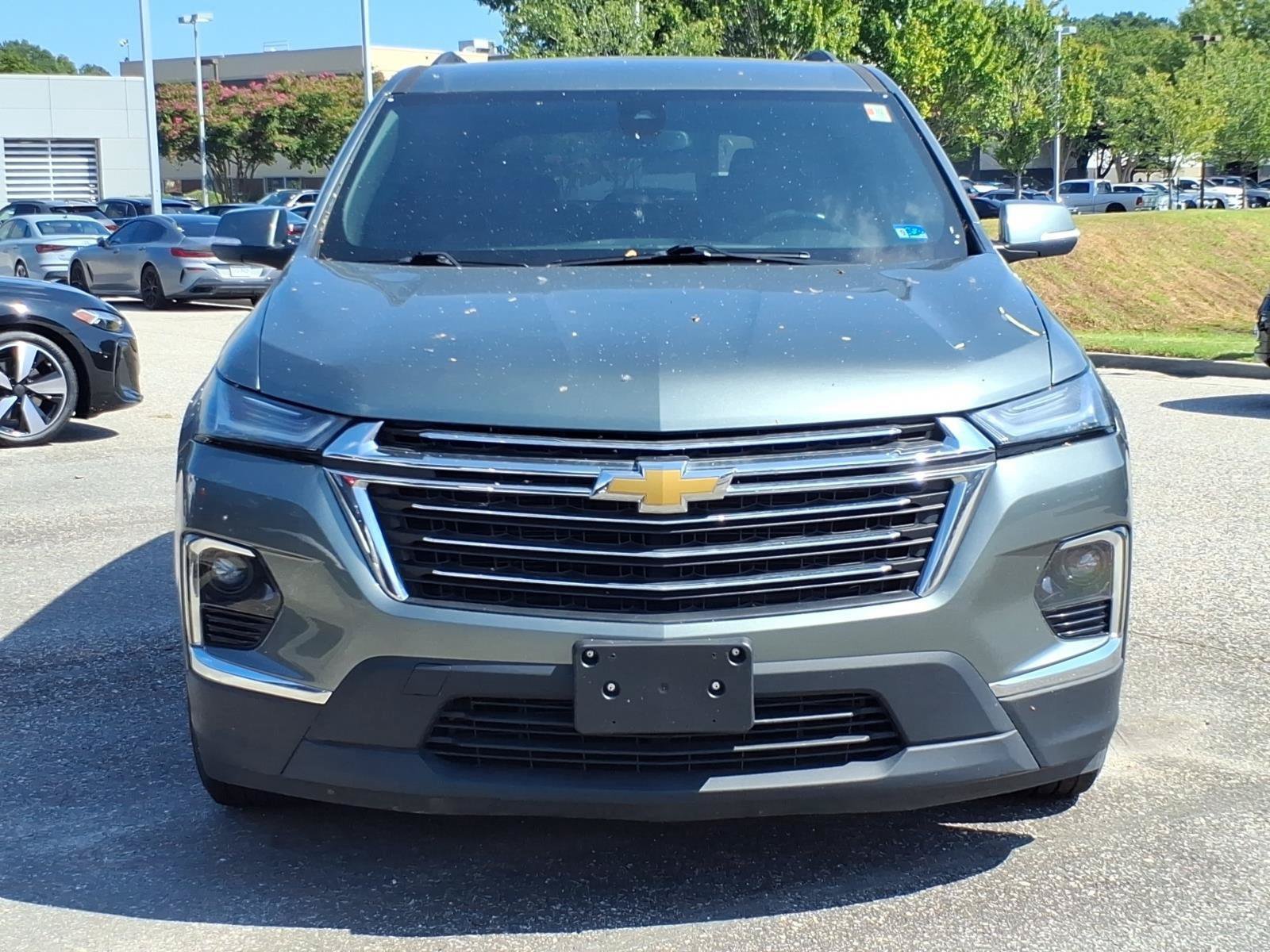 Used 2023 Chevrolet Traverse LT AWD/4WD image 2