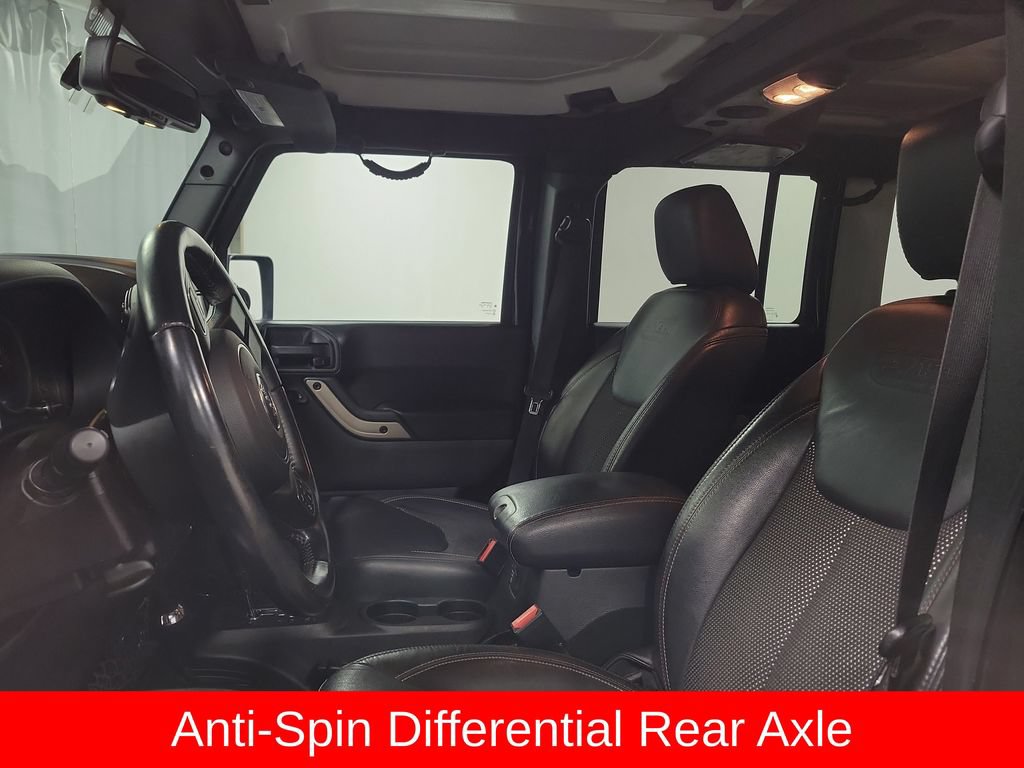 Used 2016 Jeep Wrangler Unlimited Sahara AWD/4WD image 16