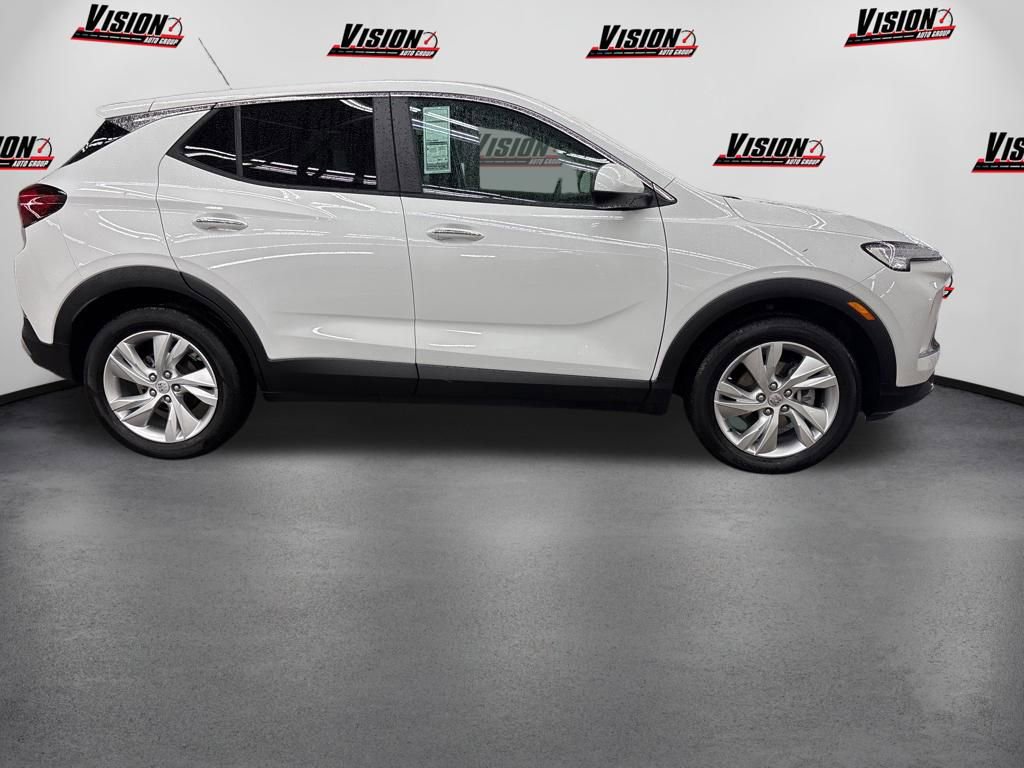 Used 2024 Buick Encore GX Preferred w/ Comfort Package FWD image 4