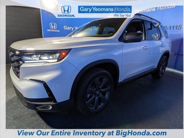 Certified 2025 Honda Pilot Sport image 18