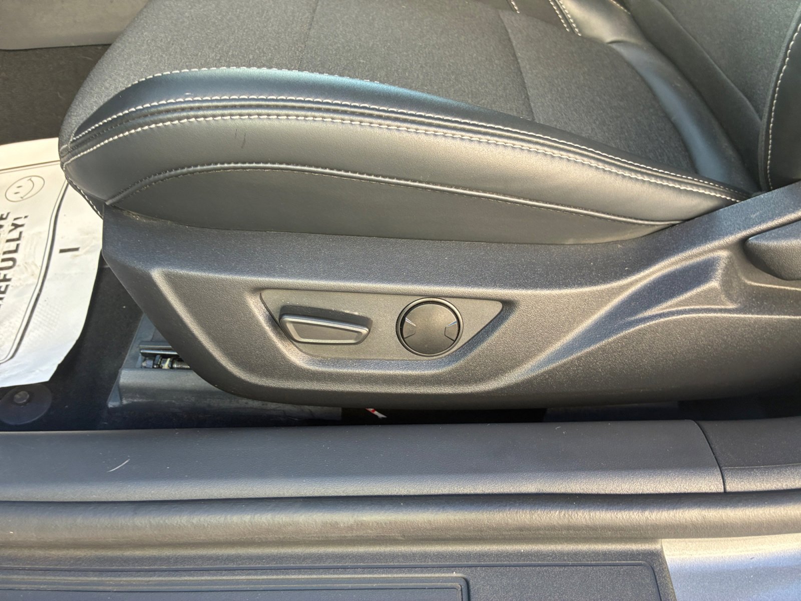 Used 2025 Ford Mustang EcoBoost image 15